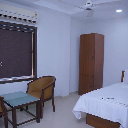 Redbell Suites Malapuram Malappuram Eksteriør bilde